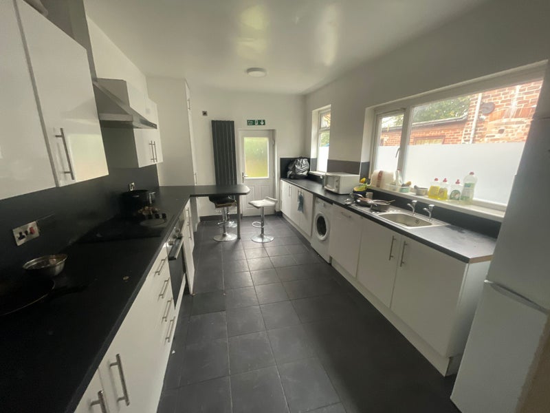 House in Hull - student accommodation in Hull - img_1