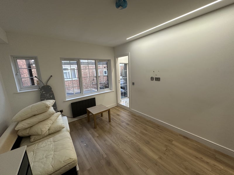 New flat - student accommodation in Kingston upon Thames - img_8