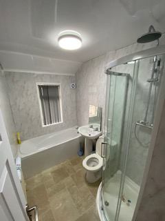 New! Modernised Property (Conveniently Located) - student accommodation in Birmingham - img_6