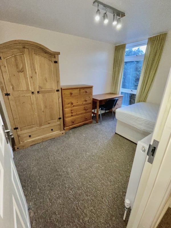Newly Converted Ensuite Double Room - student accommodation in Summertown - img_1