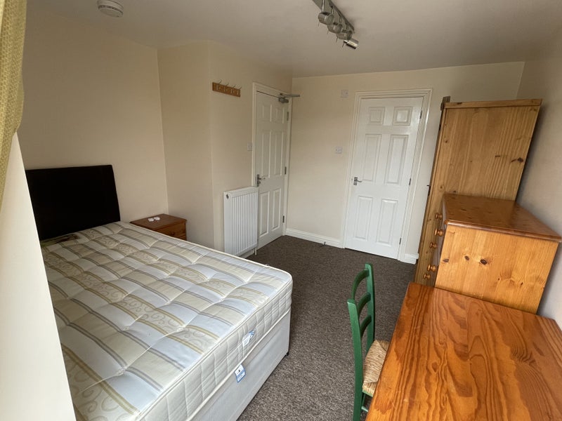 Newly Converted Ensuite Double Room - student accommodation in Summertown - img_2