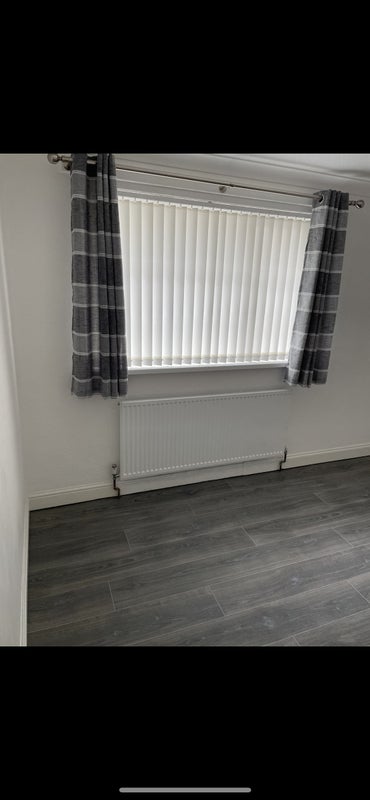 Newly furnished mid terrace - student accommodation in Belfast - img_6