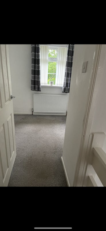 Newly furnished mid terrace - student accommodation in Belfast - img_3