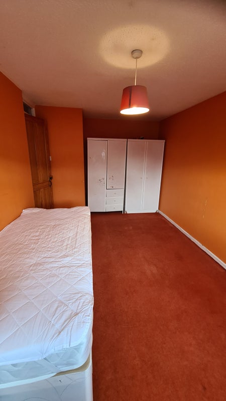 Newly Refurb Peterborough fletton sort/long let - student accommodation in Peterborough - img_1