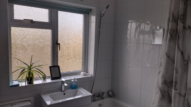 Newly refurbished double room suitable veg/vegan - student accommodation in Milton Keynes - img_2