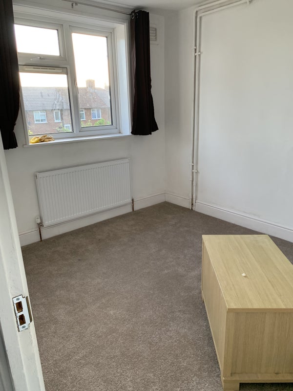 Newly Refurbished House 2x Double Rooms - student accommodation in London SE9 - img_1
