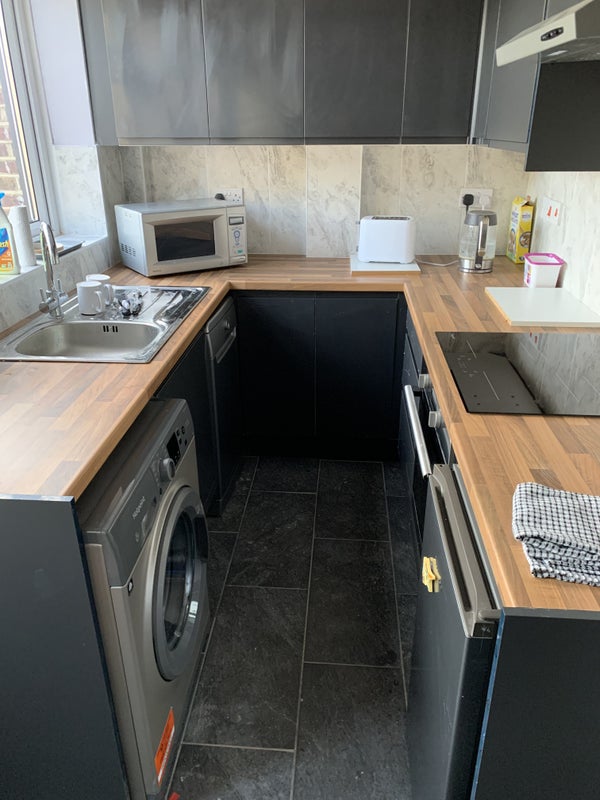 Newly Refurbished House 2x Double Rooms - student accommodation in London SE9 - img_2