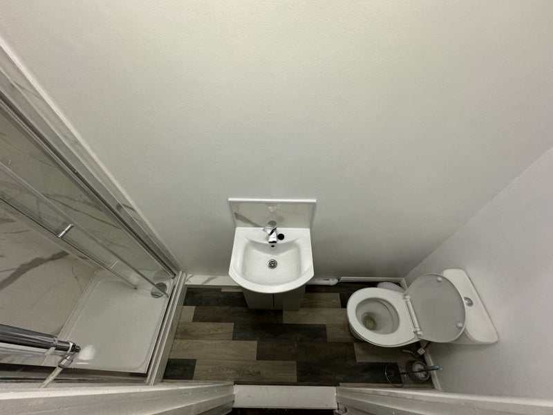 Newly renovated 4 Bed house - student accommodation in Coventry - img_6