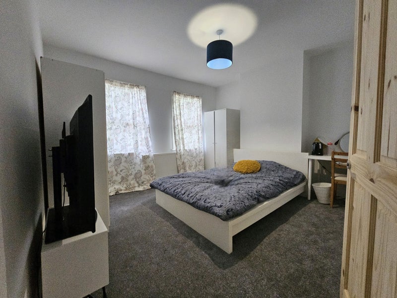 Stunning Ensuite Room in a house in Croydon student accommodation in Croydon - img_2