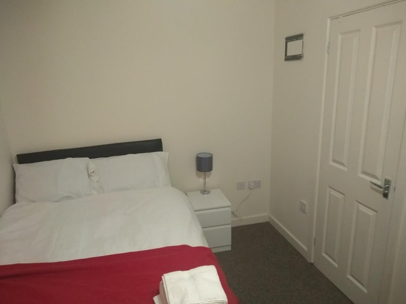 Nice Double Bedroom (En-suite) 1 Min from Station - student accommodation in Ilford - img_2