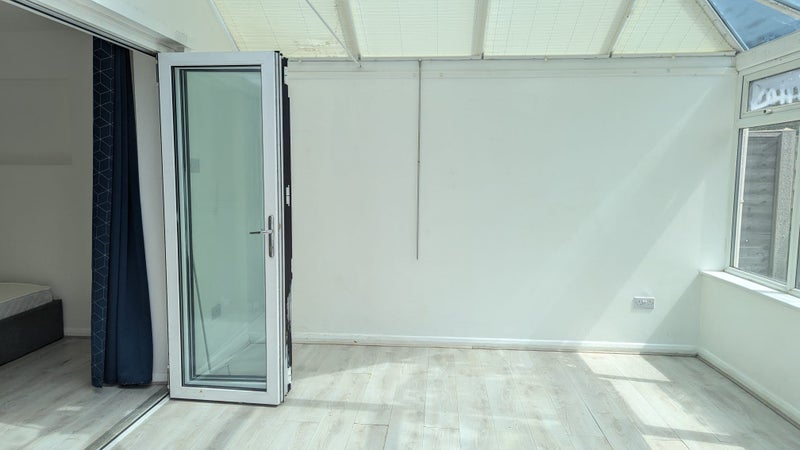 Nice Double Room - student accommodation in Ruislip - img_4
