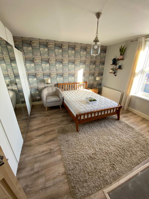 Nice house, big garden, walking distance to city - student accommodation in Cross Green - img_3