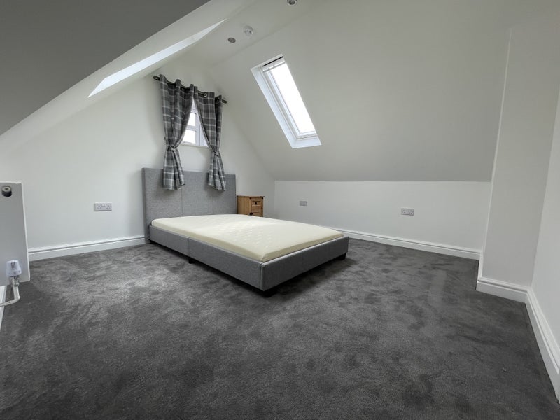 Double room to rent in CF11 all bills included student accommodation in Cardiff - img_5