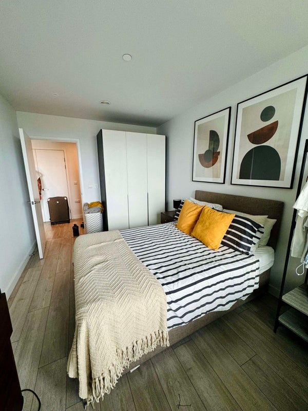 [Offer Pending] 12Th Floor 1 Bed/Bath Flat In E&C - student accommodation in Elephant and Castle - img_2