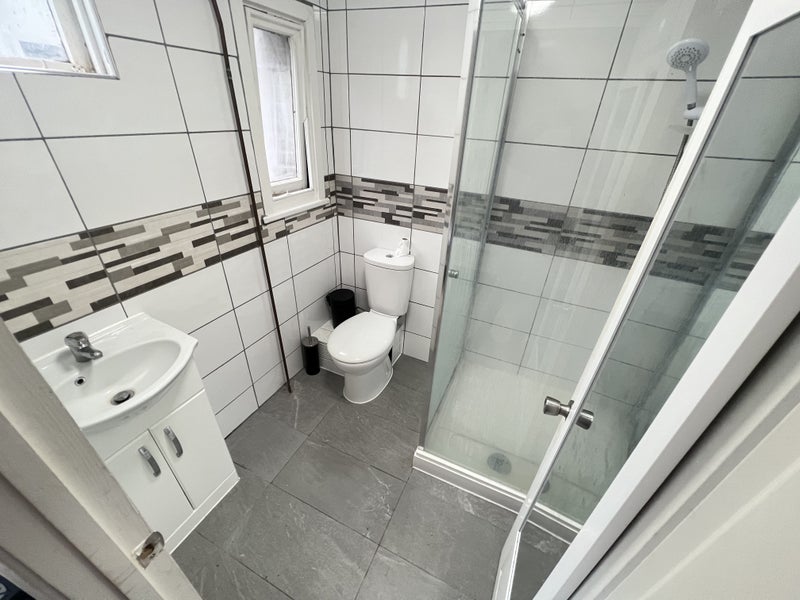 Old Street/Barbican - Double room £288pw - student accommodation in Old Street - img_9