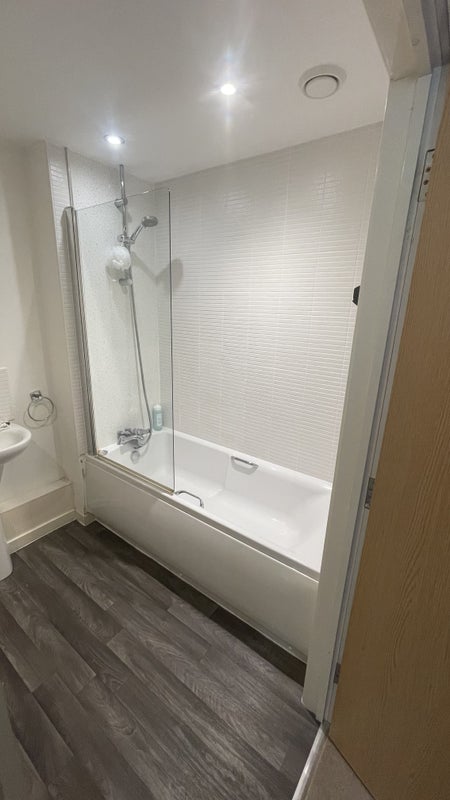 One double bedroom in 2bed shared apartment - student accommodation in Birmingham - img_5