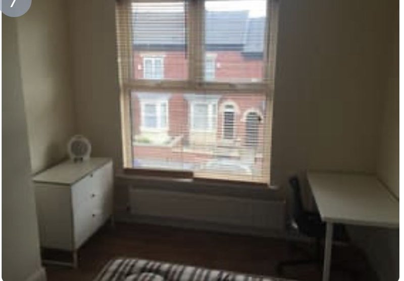 One Double room in 4 bed house ava 1st October - student accommodation in Nether Edge - img_1