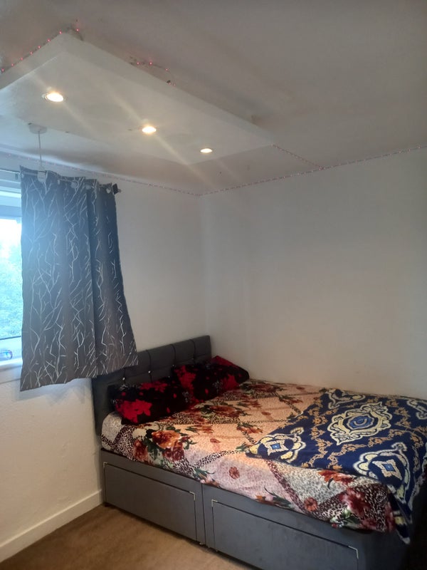 One double room to rent - student accommodation in Tollcross - img_2