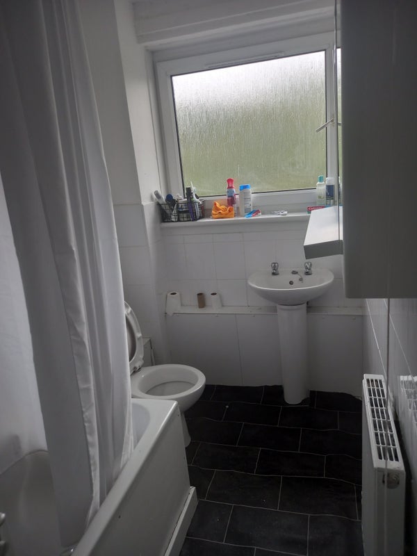 One double room to rent - student accommodation in Tollcross - img_4
