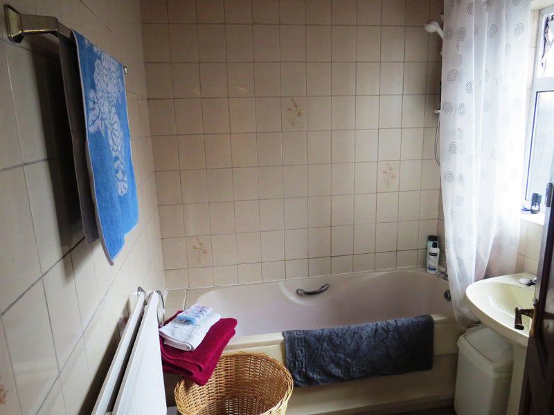 One Double Room With Its Own Bathroom. - student accommodation in Langley Moor - img_3
