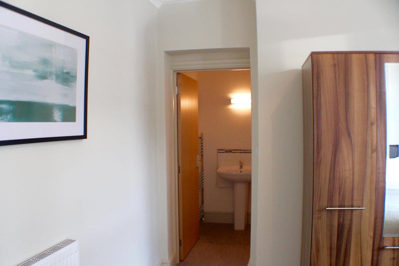 One en suite room available - Great location - student accommodation in Walsall - img_7