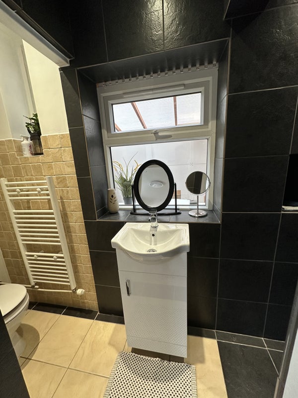 Lovely Double Bedroom, with great amenities! student accommodation in Romford - img_6