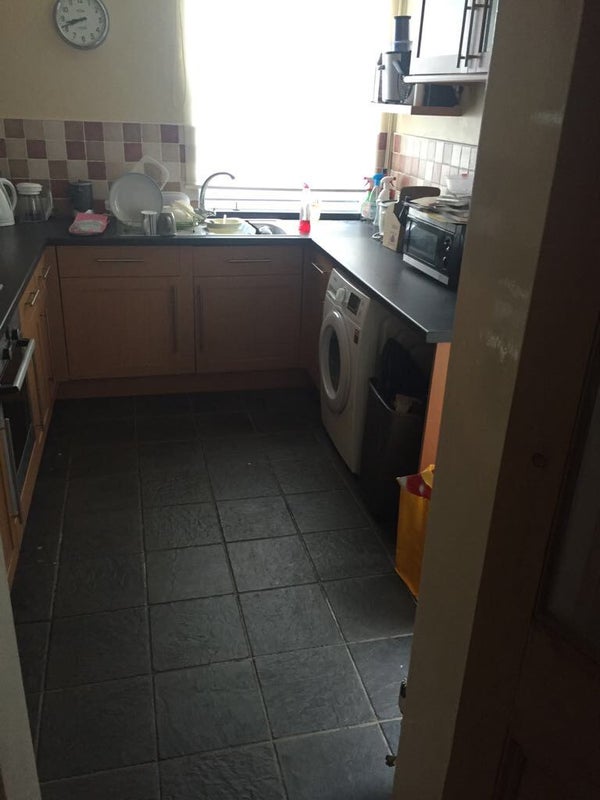 One Large Double Rooms Available Incl Furnishings - student accommodation in Newcastle-under-Lyme - img_1