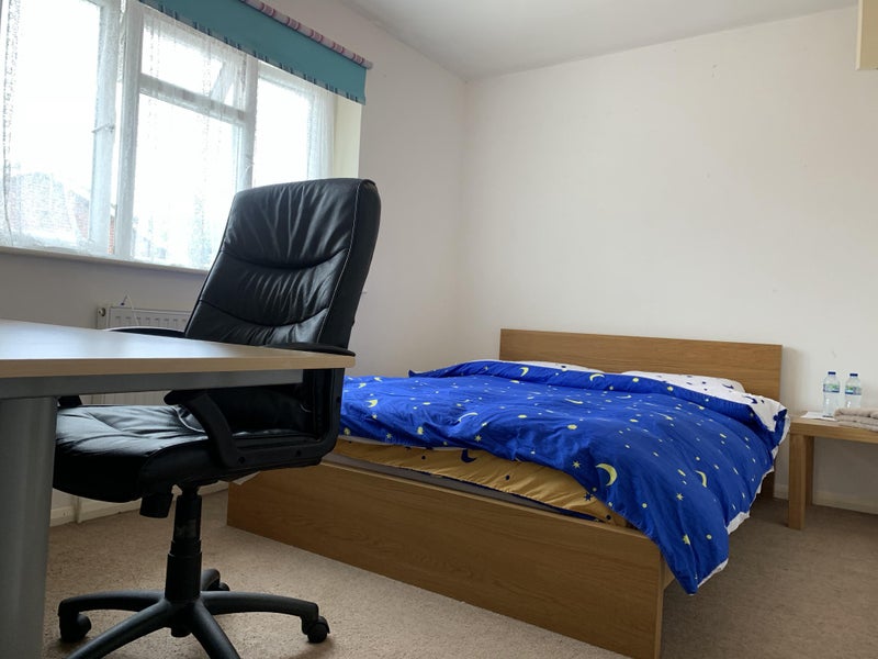 One Lovely Double Room Available - - student accommodation in Englefield Green - img_8