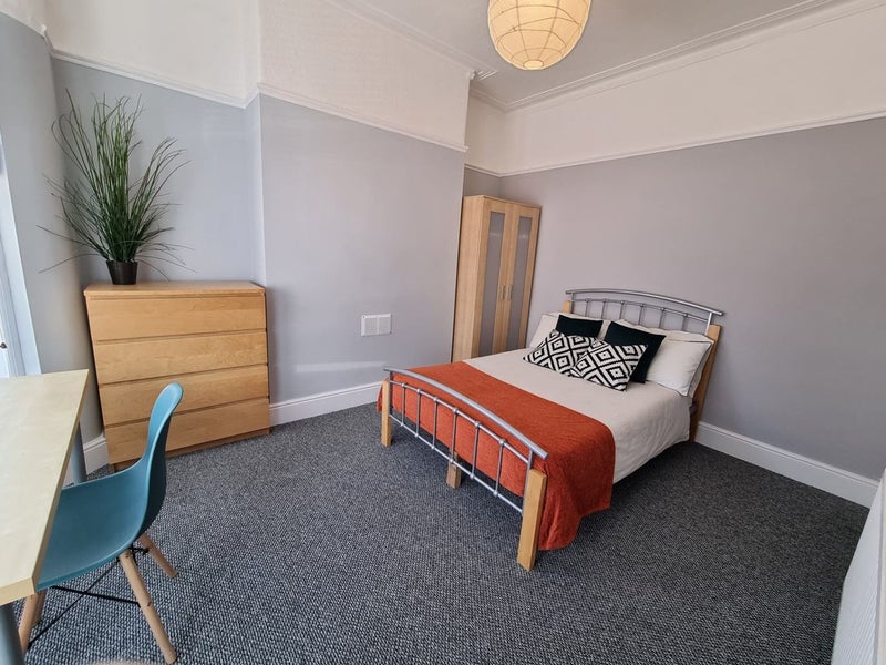 One Room In 3 Bed House - student accommodation in Liverpool - img_1