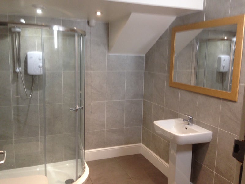 Own flat for 1 but with shared kitchen. - student accommodation in Crossgates - img_3