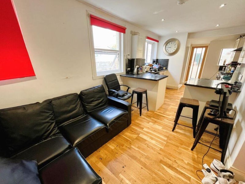  Plymouth City Centre Room Available Now - student accommodation in Plymouth - img_5