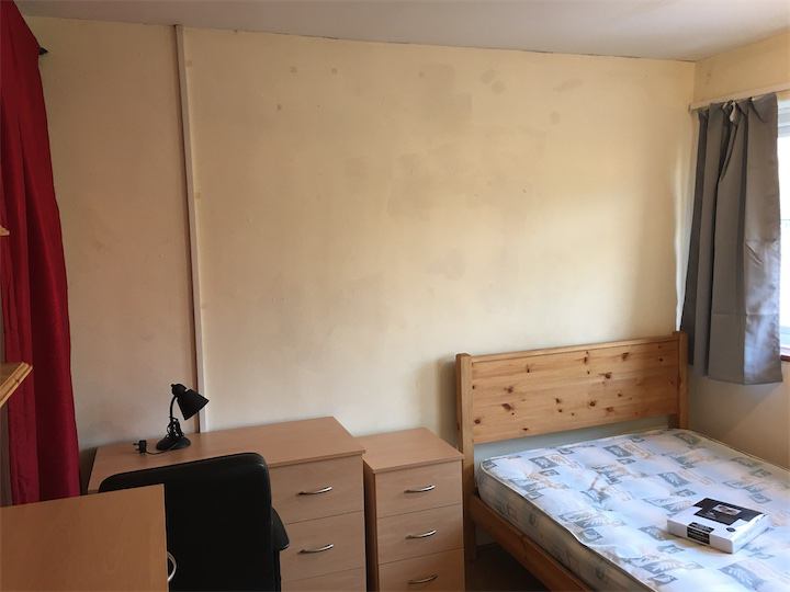 Single room available in CT1 - student accommodation in Canterbury - img_6
