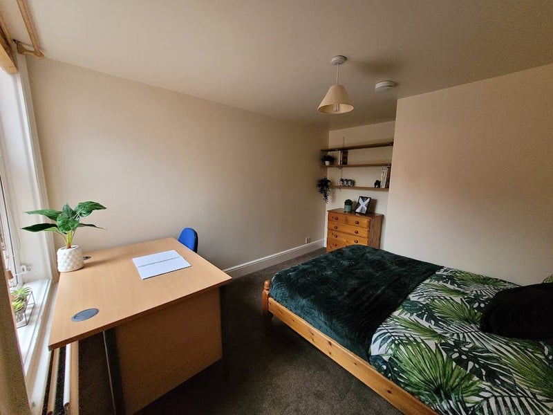 Professionals Shared House - student accommodation in Coventry - img_9