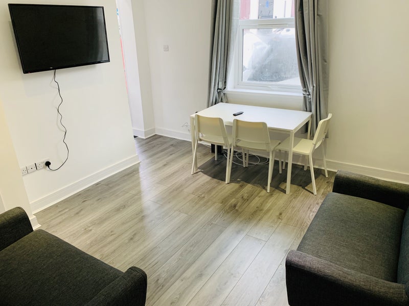 Property With En-Suite and Double Rooms - student accommodation in Stoke-on-Trent - img_5