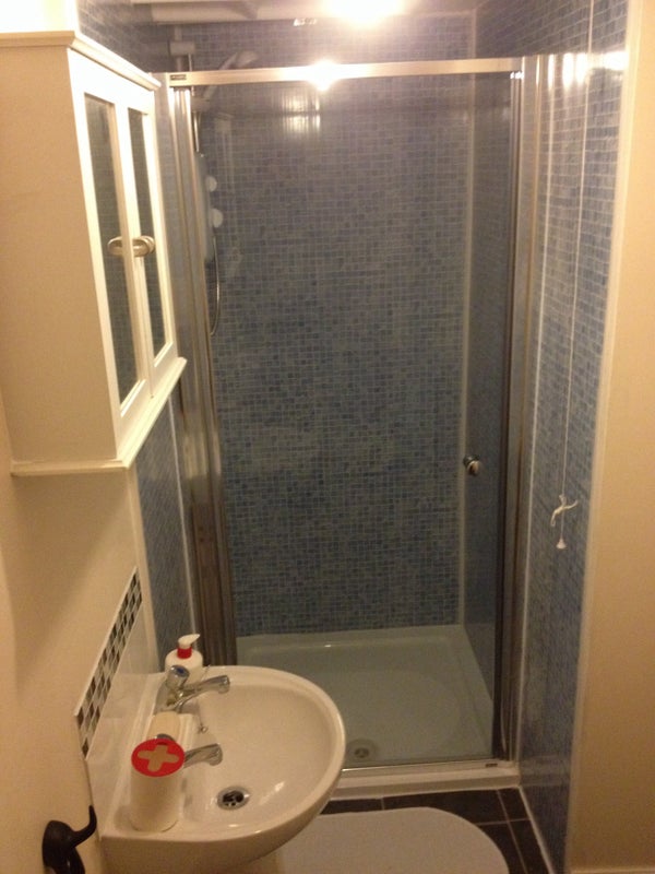 Quality Room to let in guesthouse, Porthcawl - student accommodation in Porthcawl - img_2