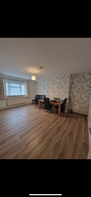 Queen Mary, 4 Bedroom, newly renovated flat - student accommodation in Mile End Road - img_4
