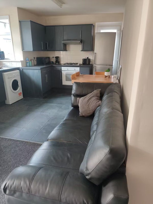 Quiet, spacious and clean house for rent. - student accommodation in Nottingham - img_8