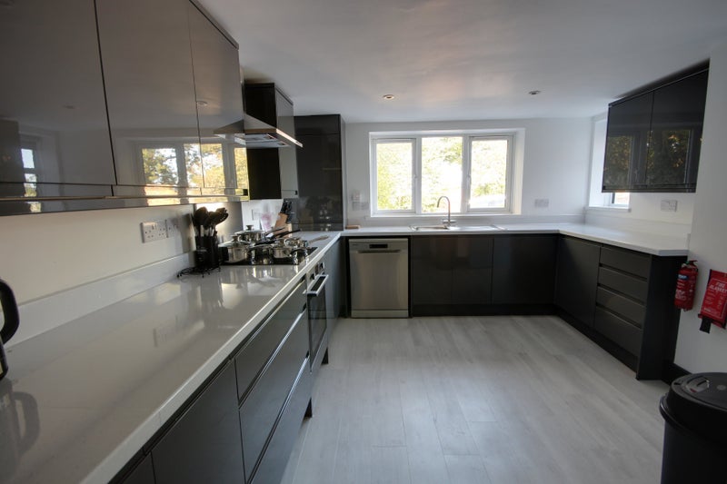 Right next to Tesco and bus routes - student accommodation in Durham - img_8