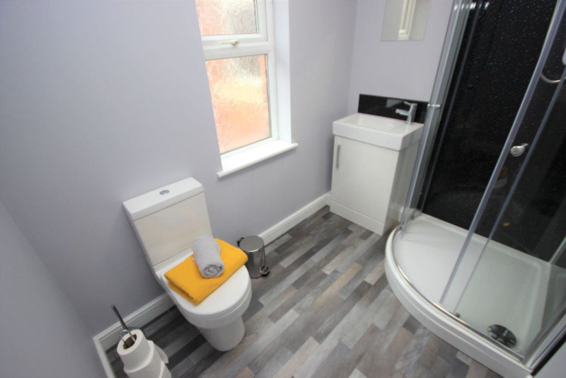 Room 2, Park Road, Wigan - student accommodation in Wigan - img_2