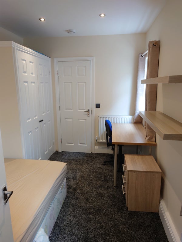 Room avail - Luxury Flat opposite Northumbria Uni - student accommodation in Newcastle Upon Tyne - img_7
