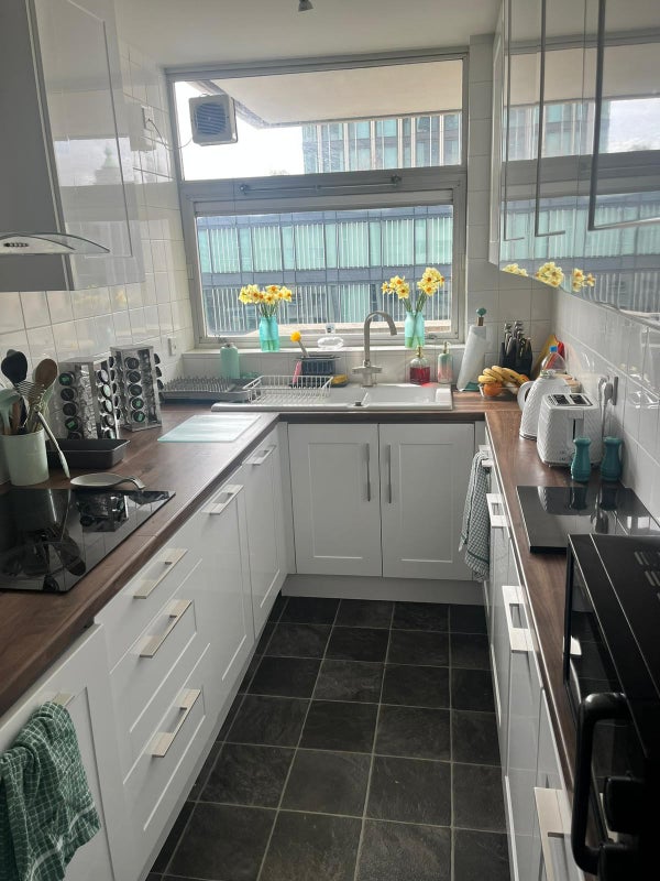 Room available in amazing South Bank Location - student accommodation in South Bank - img_4