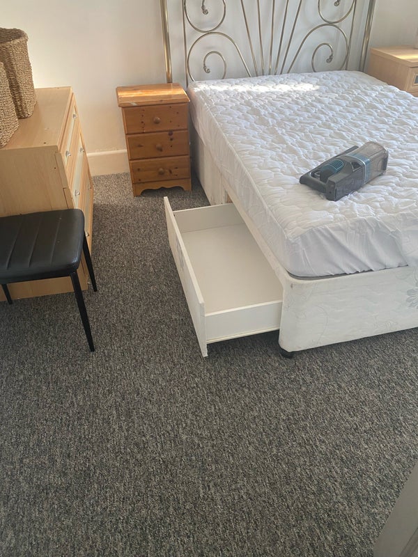Room available in family home - student accommodation in Poole - img_2