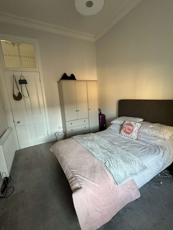accommodation/room-available-in-finnieston-glasgow/13082024_93033857.jpg
