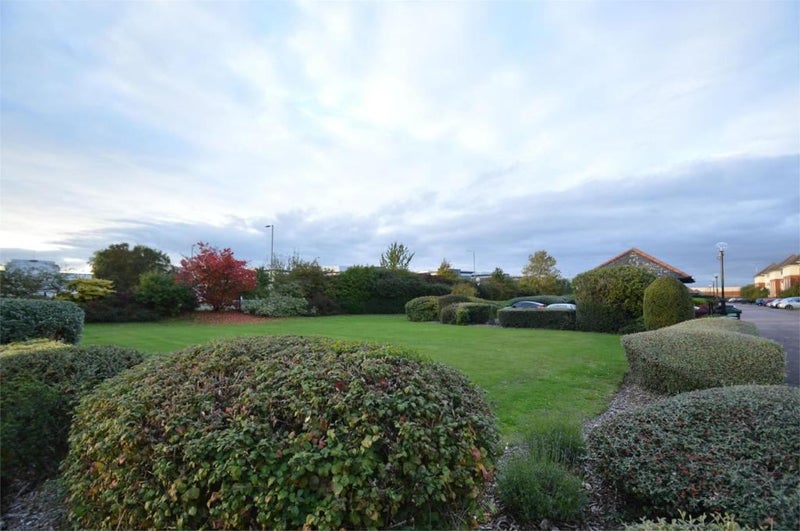 Room  Available sharing price is 430£ - student accommodation in Hatfield - img_6