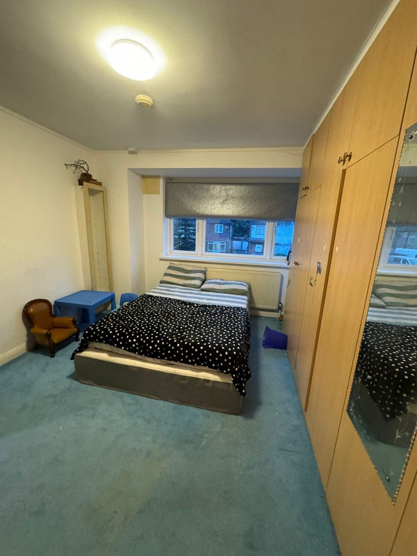 Room available - student accommodation in West Drayton - img_1