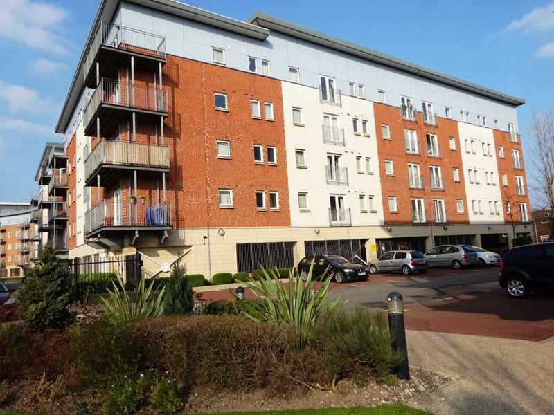 Room en -suite (13sm) to let in Salford Quays - student accommodation in Salford - img_6