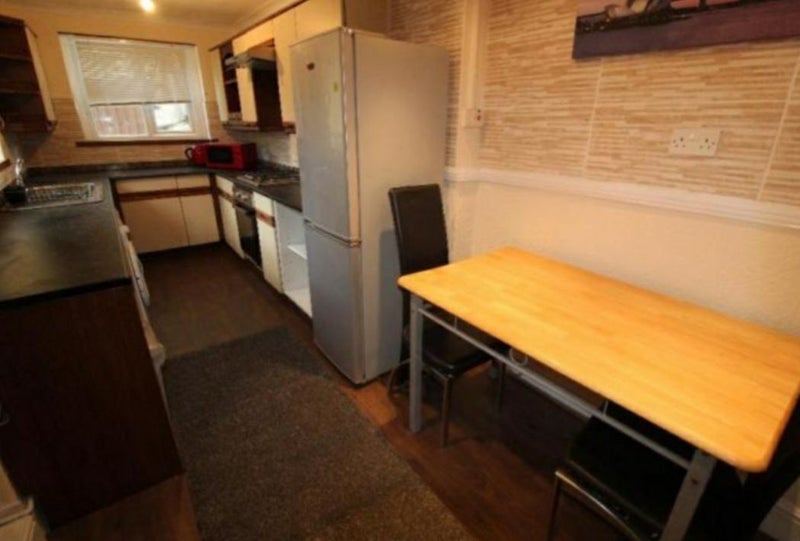 accommodation/room-for-rent-for-a-student-near-derby-university/13082024_88529003.jpg