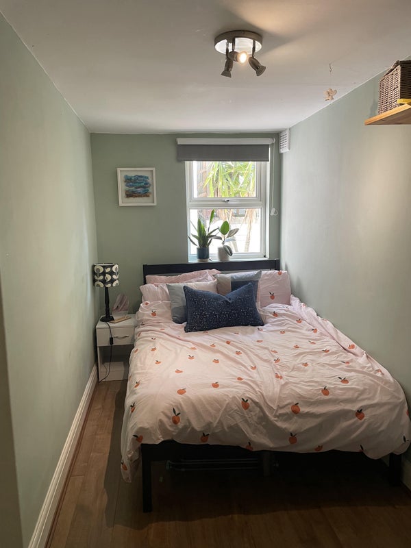 Room for rent in garden flat in Islington - student accommodation in Islington - img_1
