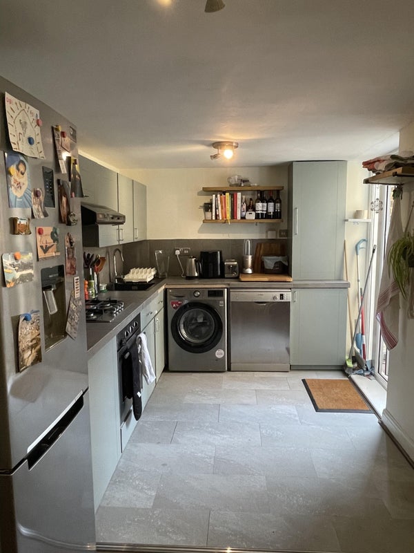 Room for rent in garden flat in Islington - student accommodation in Islington - img_2