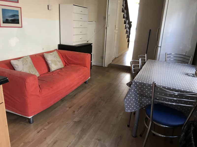 Room for rent in nw10 - student accommodation in United Kingdom - img_3